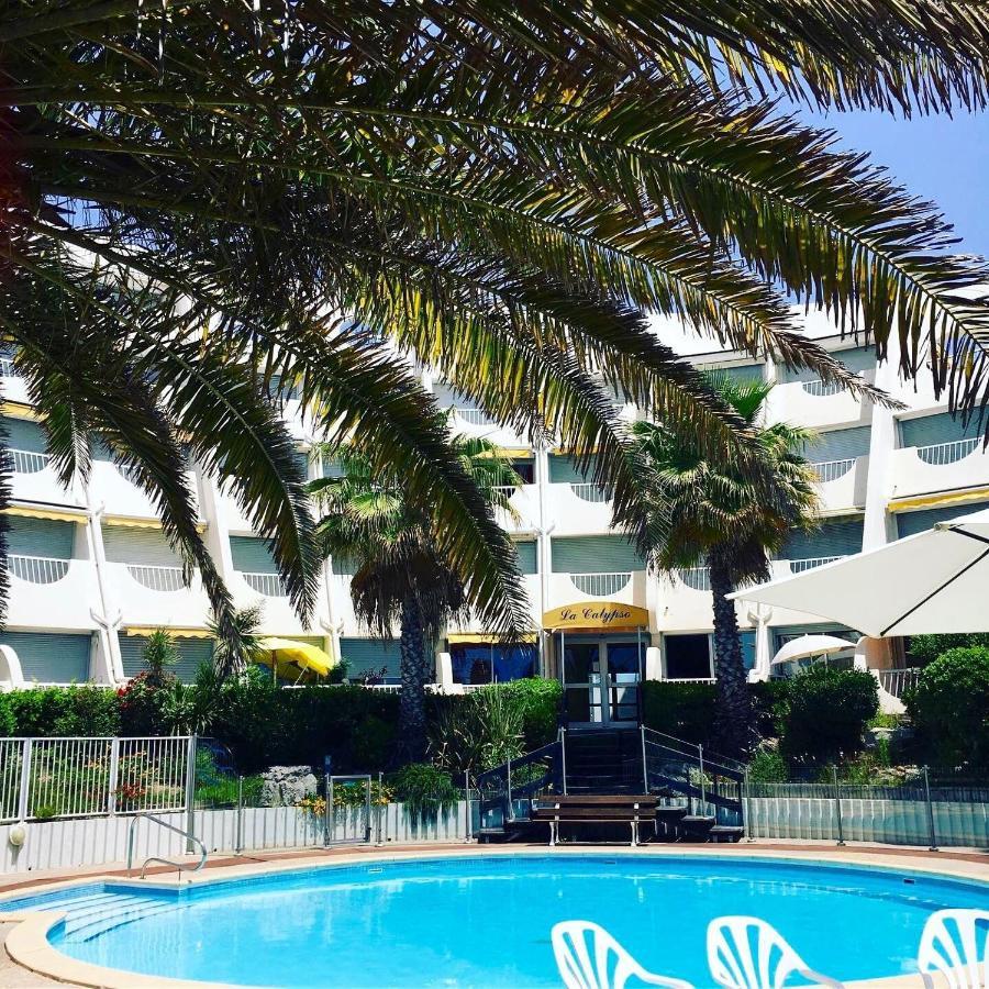 Apartment Le Soupir Des Palmiers. Ideal Couple, Piscine, *